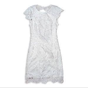 Lulu’s Romance Language White Lace Floral Backless Dress NWT